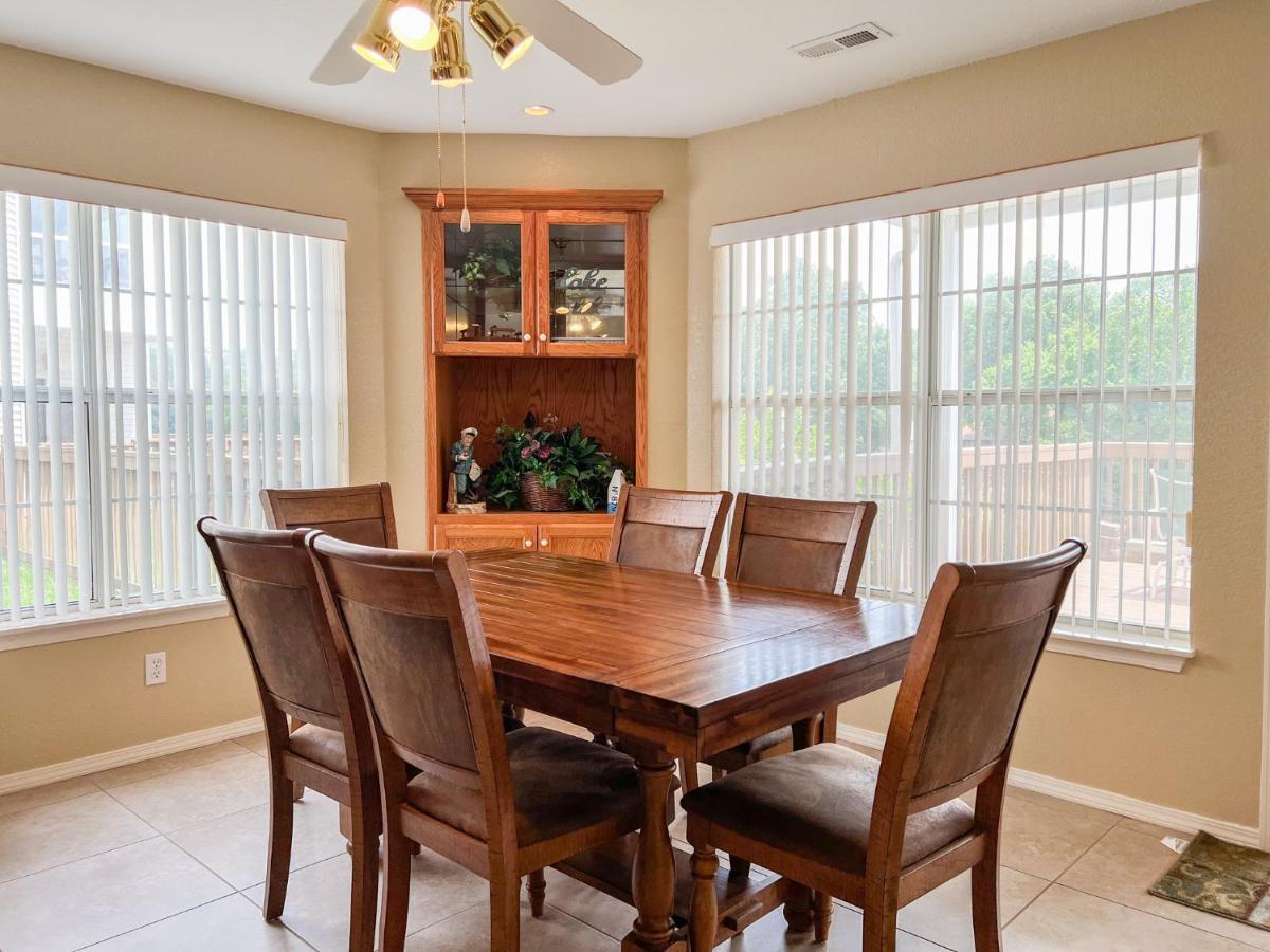 Lake Front 2Br Walk-In With Large Deck - Free Tickets Included - 79-1 Branson Buitenkant foto