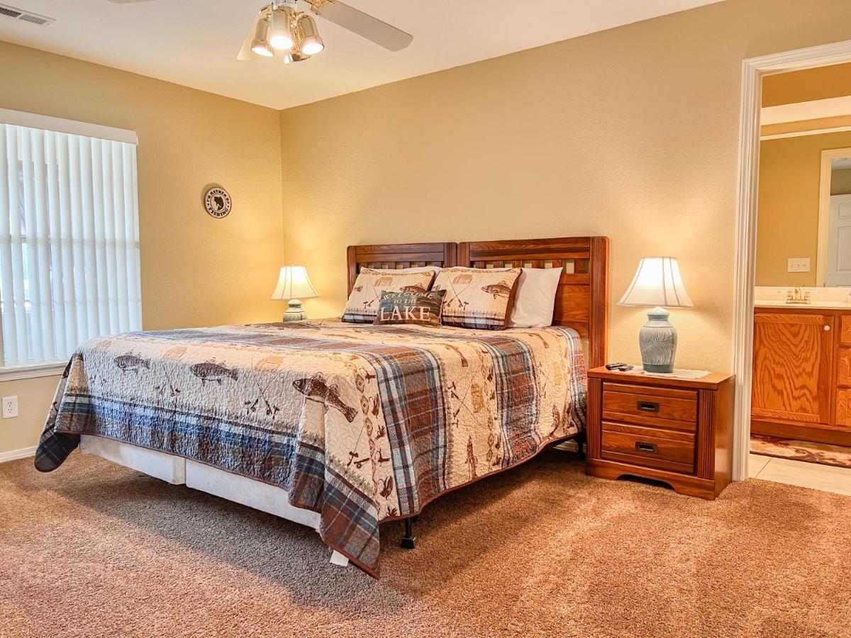 Lake Front 2Br Walk-In With Large Deck - Free Tickets Included - 79-1 Branson Buitenkant foto